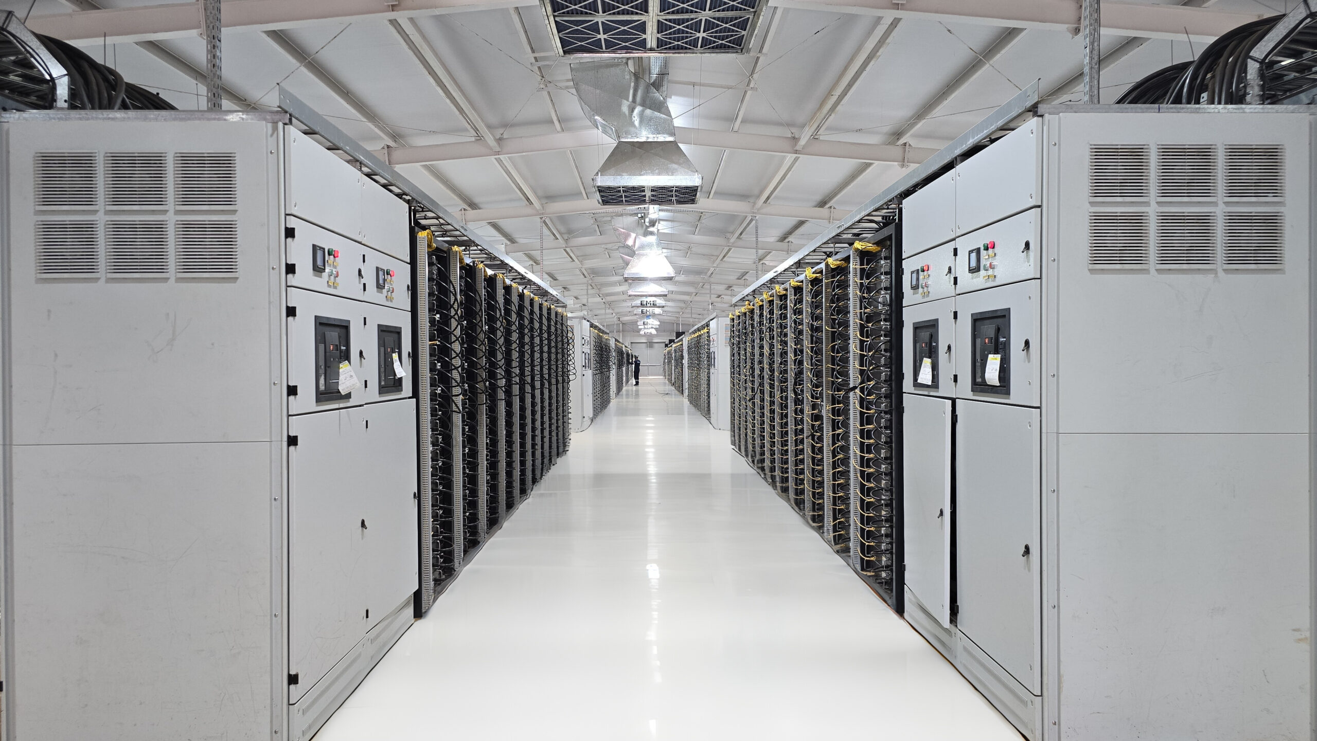 DCX Liquid Cooling System Deploys a Complete Liquid Cooling System for a 30MW AI-Ready Data Center in South America